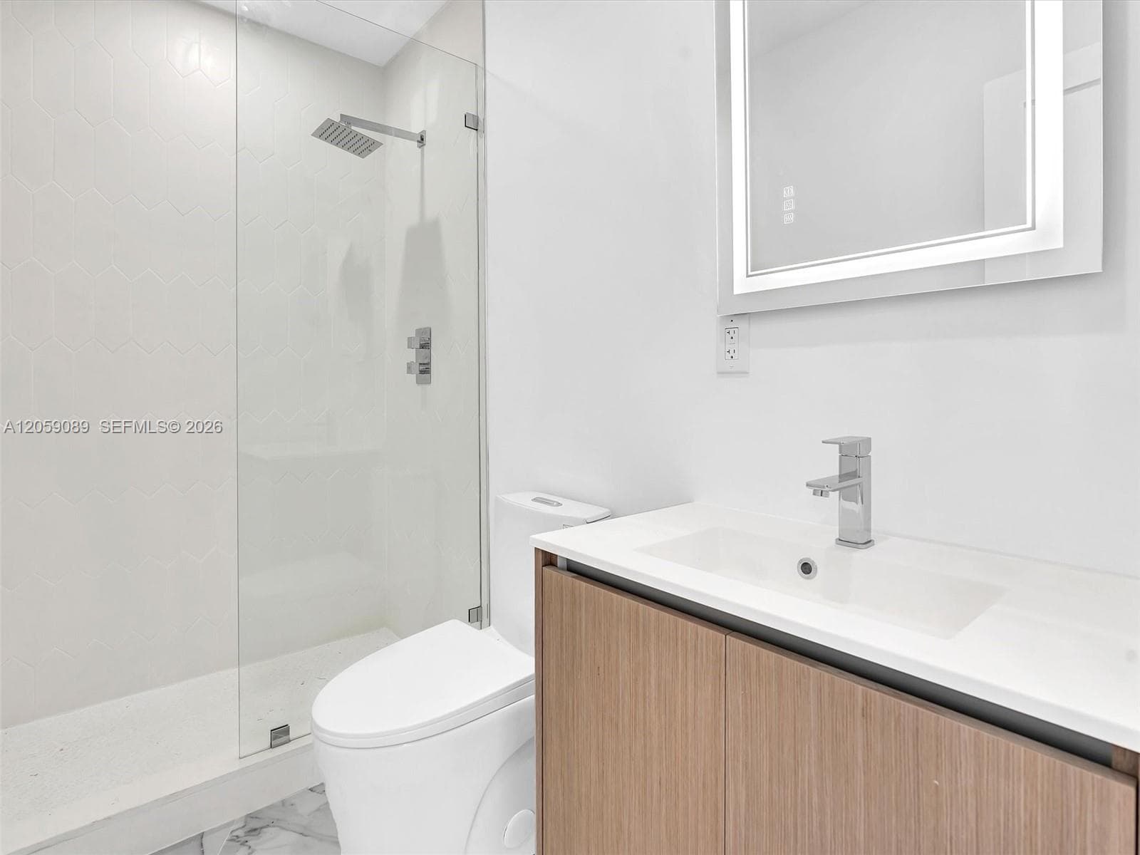 11900 N Bayshore Dr 101 photo 20