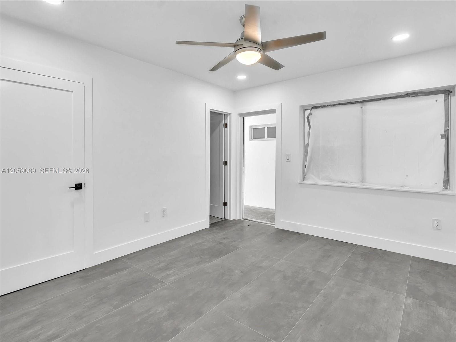 11900 N Bayshore Dr 101 photo 24