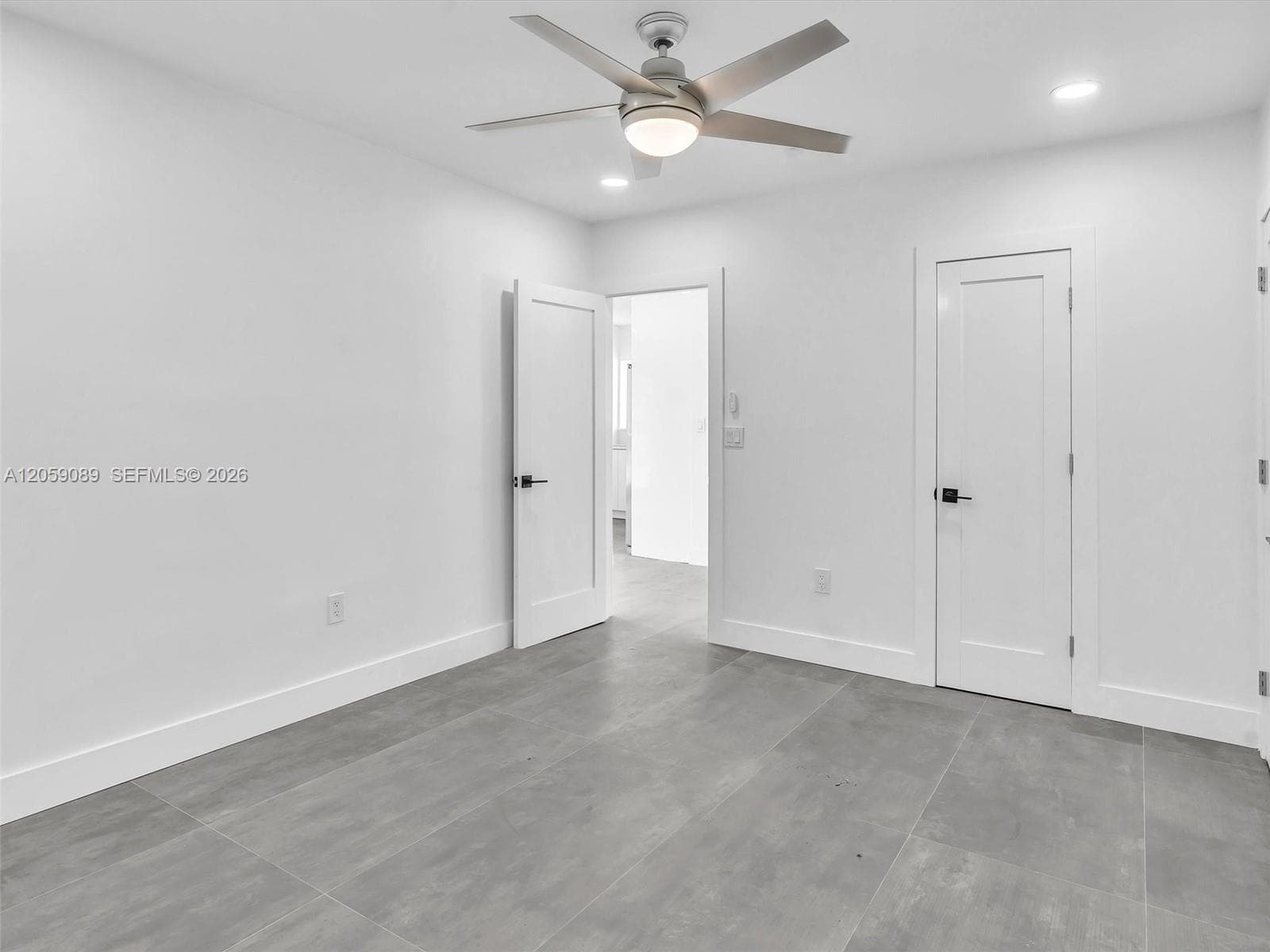 11900 N Bayshore Dr 101 photo 25