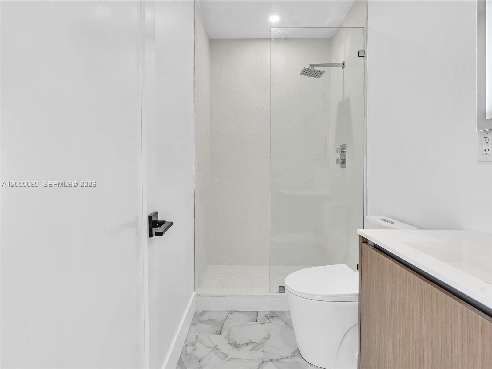 11900 N Bayshore Dr 101 photo 21