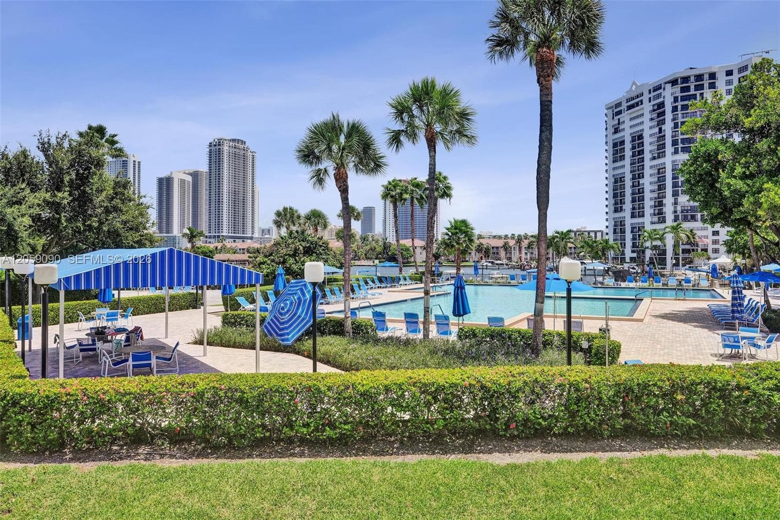 500 Three Islands Blvd 213 photo 2