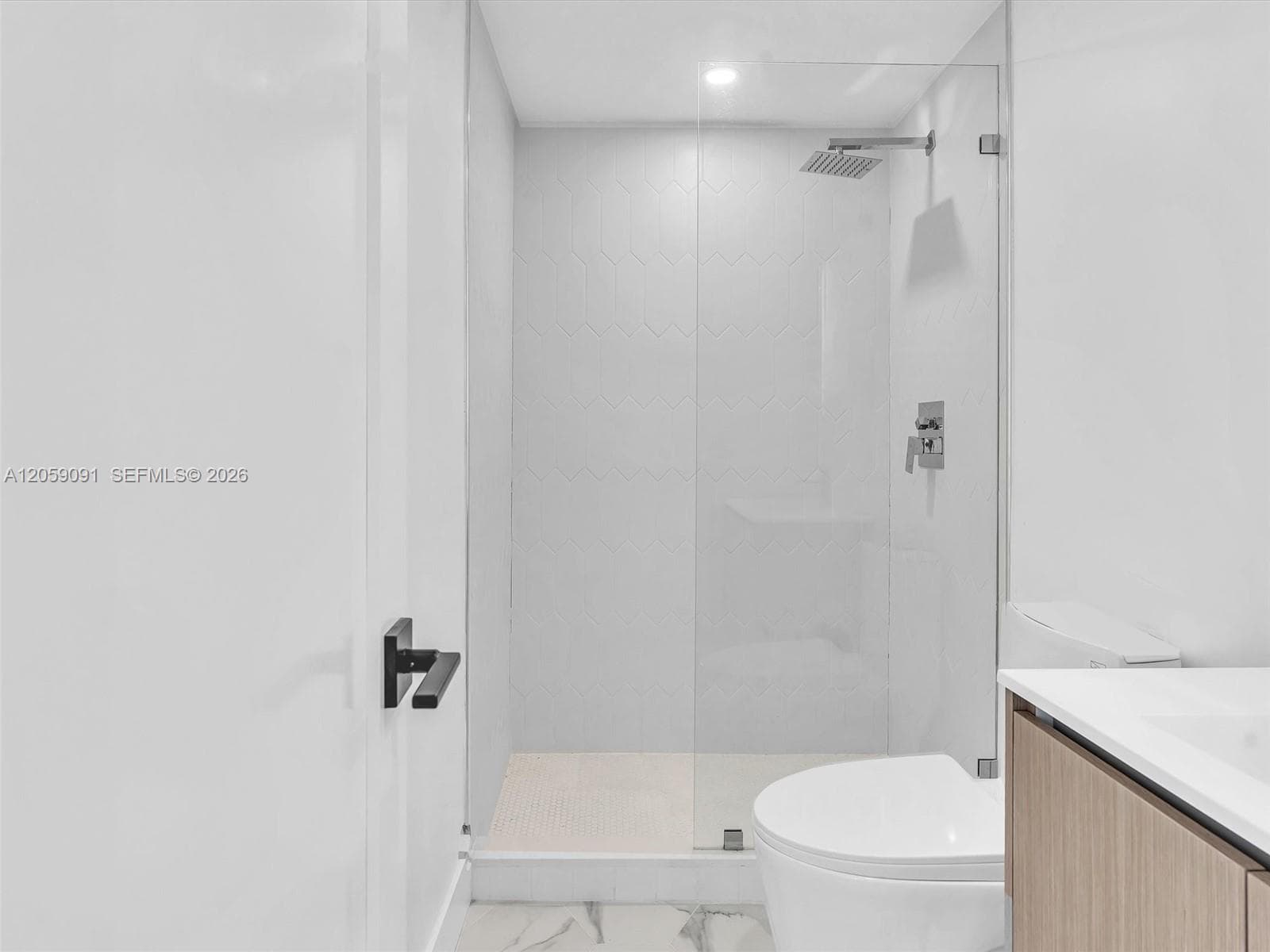 11900 N Bayshore Dr 104 photo 6