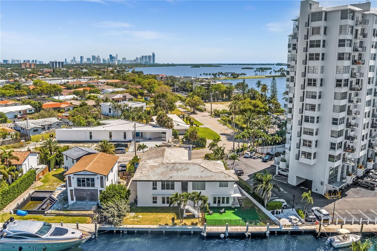 11900 N Bayshore Dr 206 photo 16