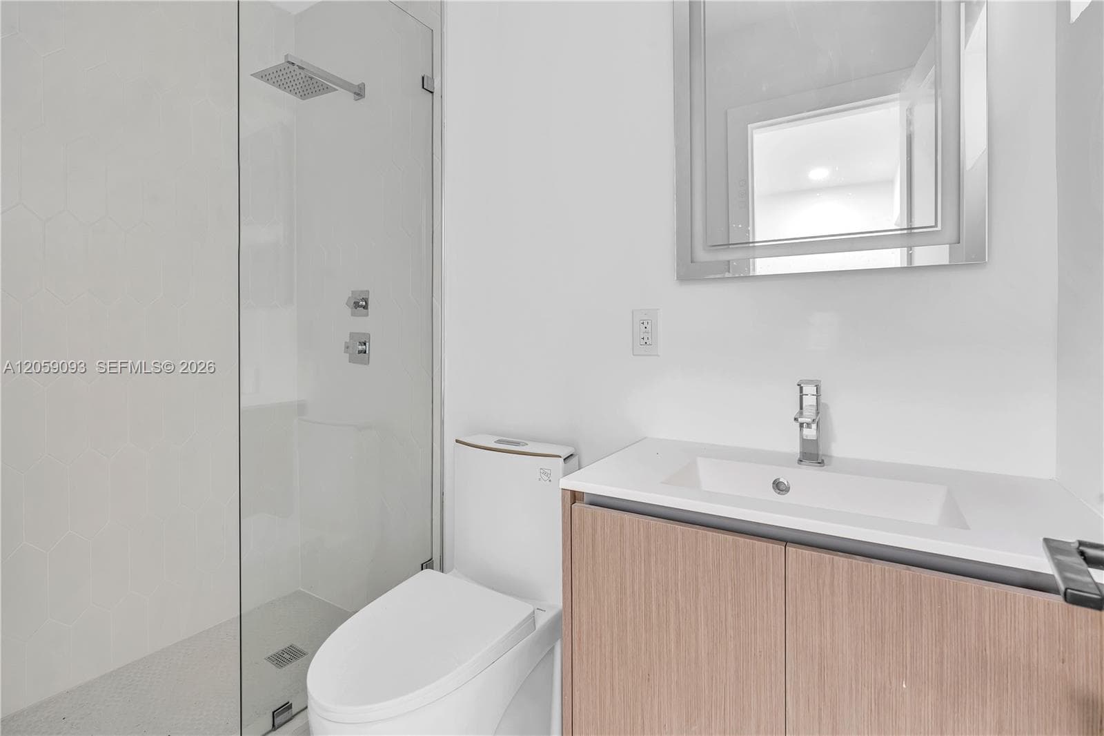 11900 N Bayshore Dr 206 photo 12