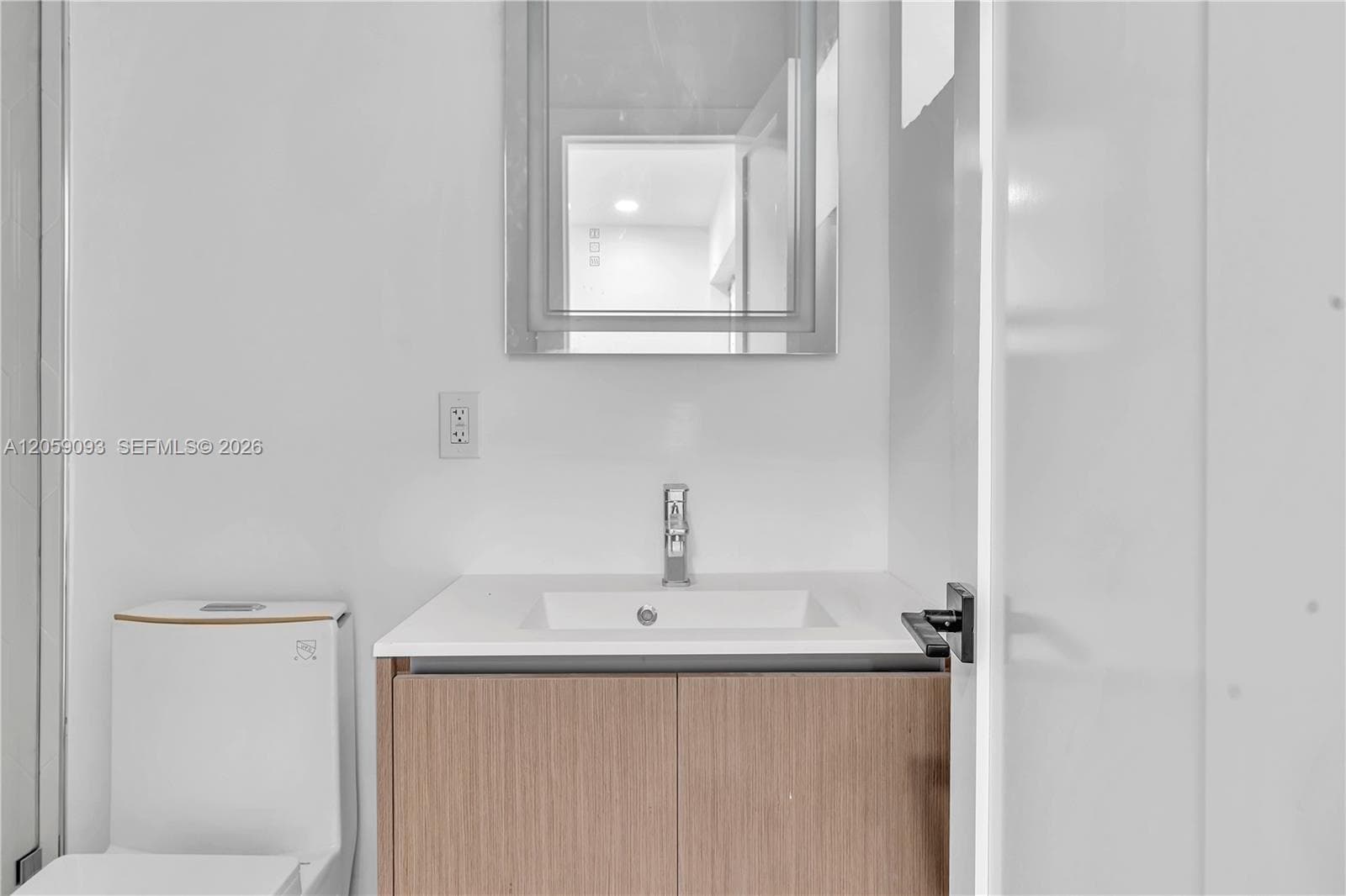 11900 N Bayshore Dr 206 photo 11