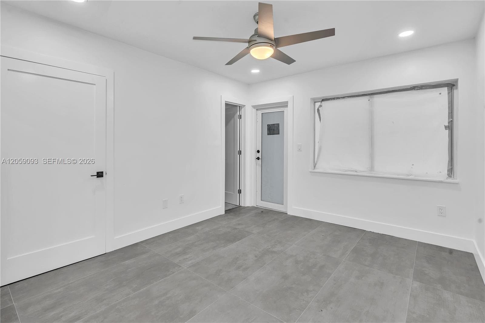 11900 N Bayshore Dr 206 photo 8