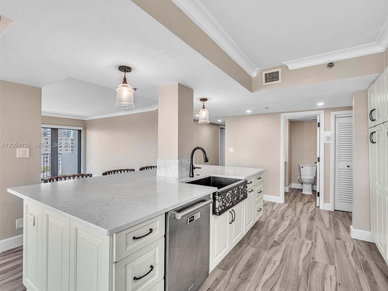 1201 S Ocean Dr 802S photo 9
