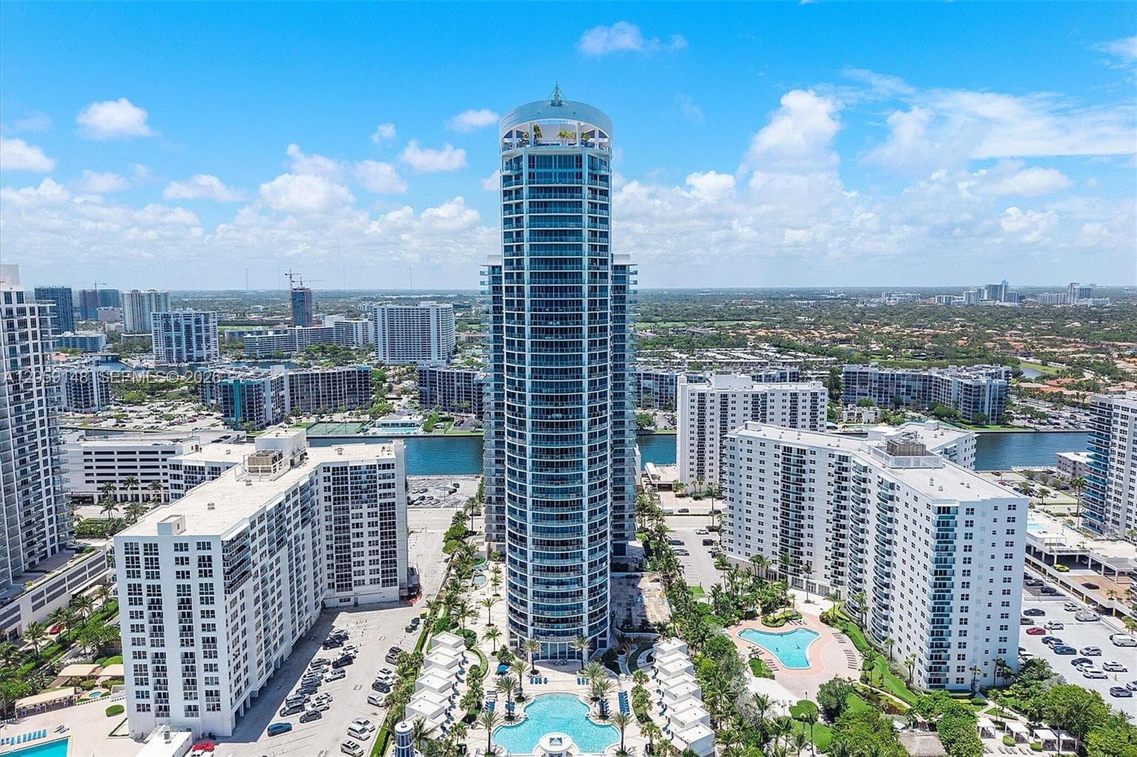 3101 S Ocean Dr 3607 photo 2