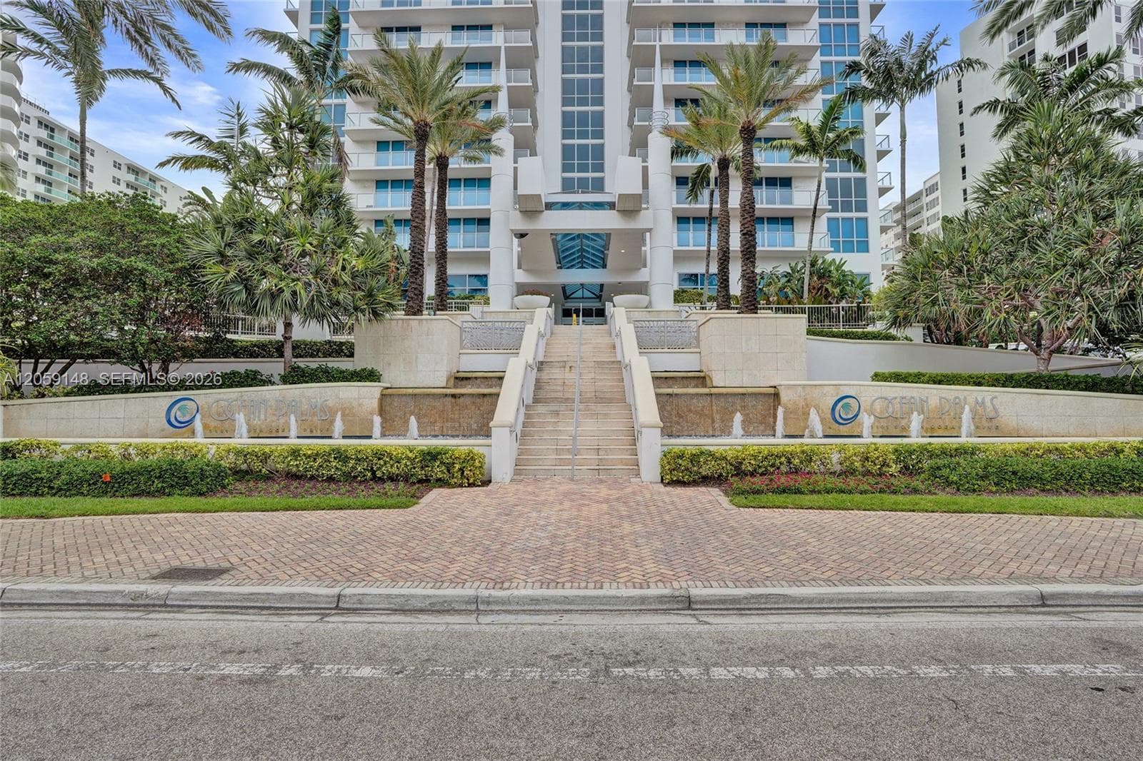 3101 S Ocean Dr 3607 photo 4