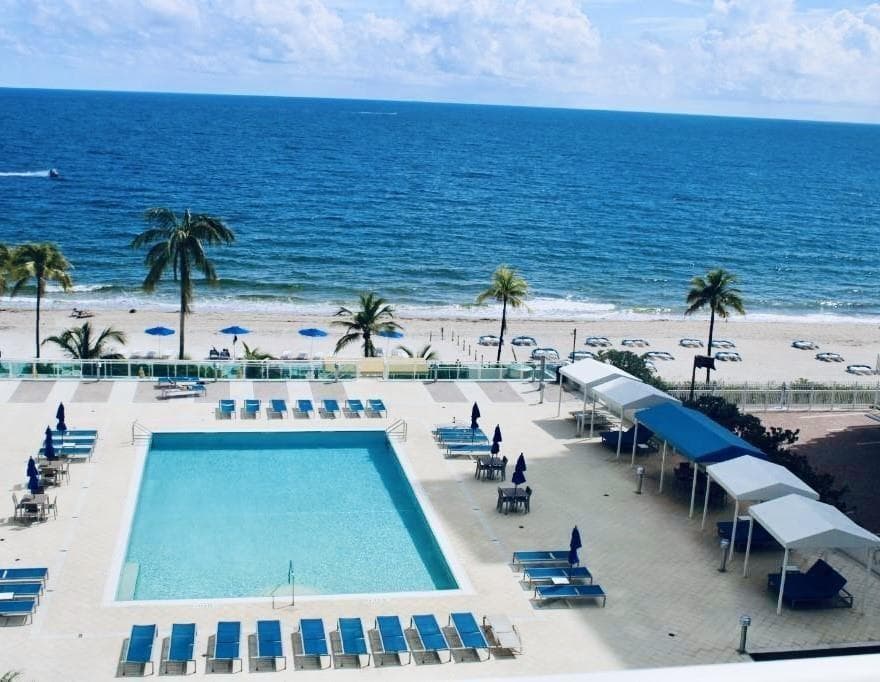 3900 Galt Ocean Drive 1004 photo 23