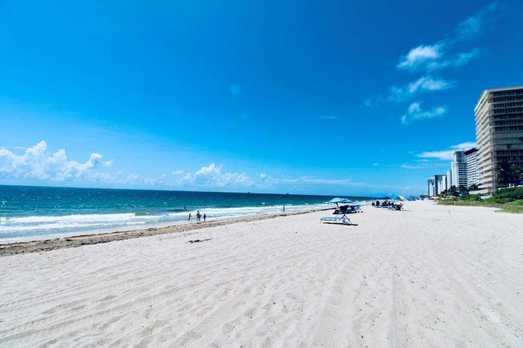 3900 Galt Ocean Drive 1004 photo 22