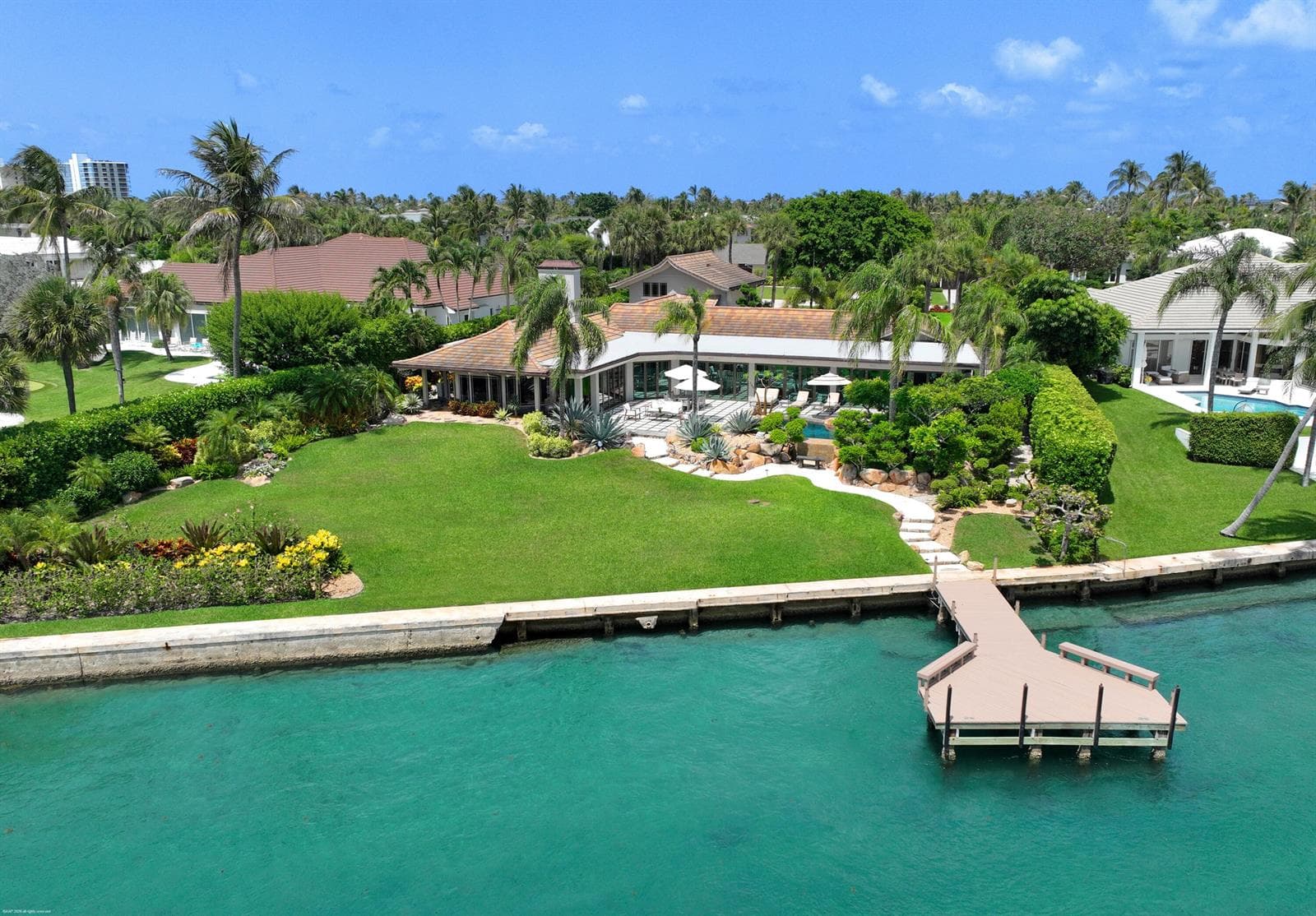 90 Lighthouse Drive photo 1
