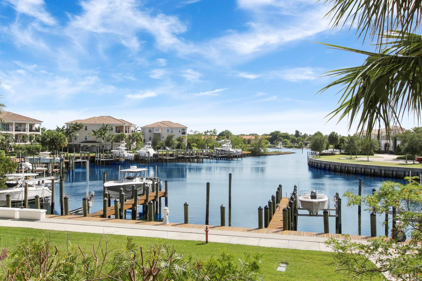 13587 Treasure Cove Circle photo 2