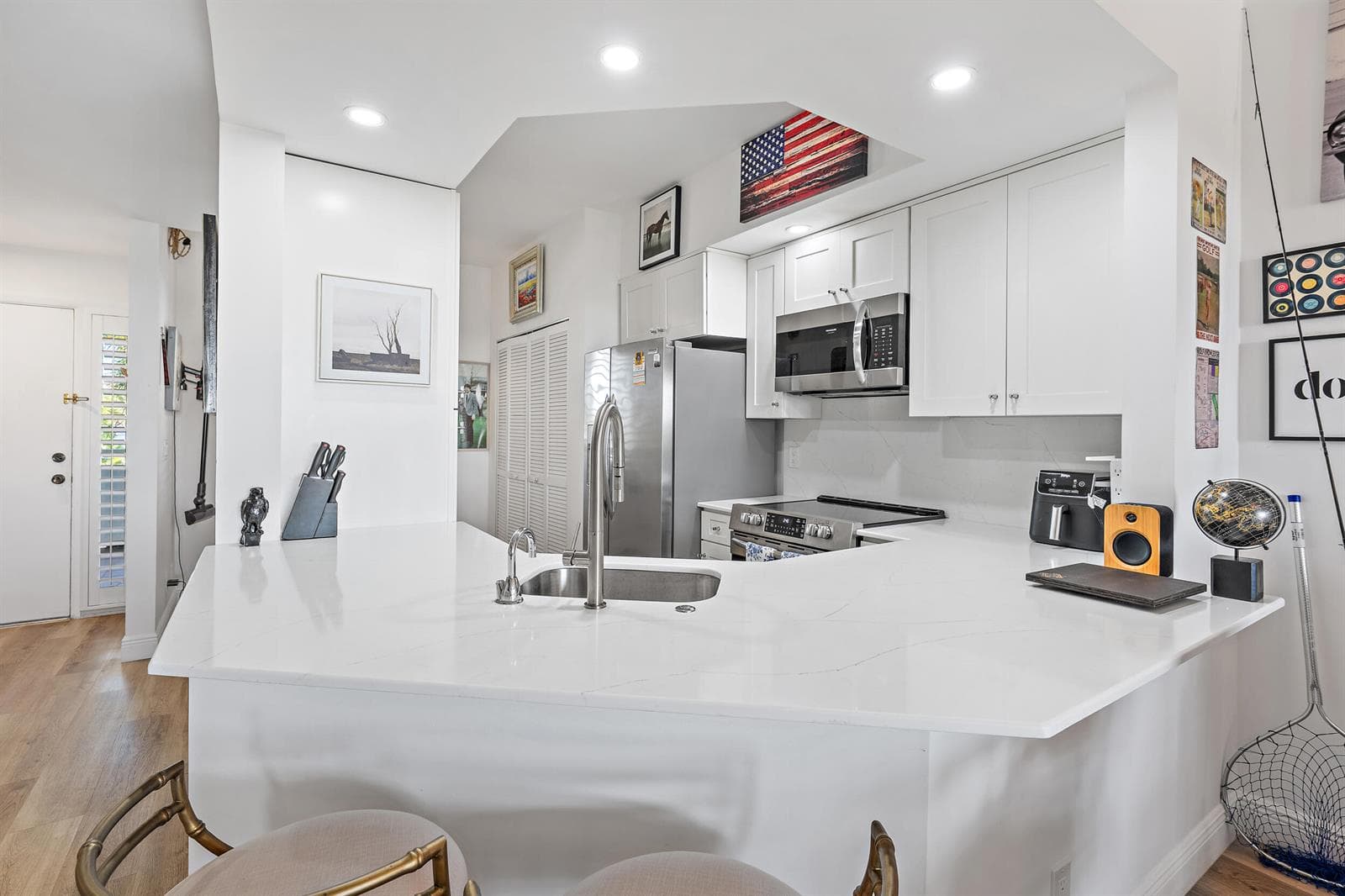 200 Waterway Road 208 photo 11