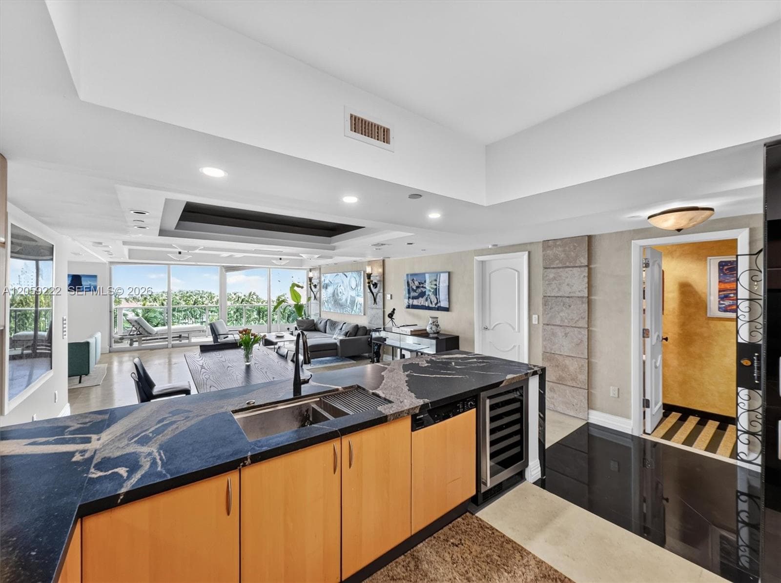 1455 Ocean Dr 704 photo 10