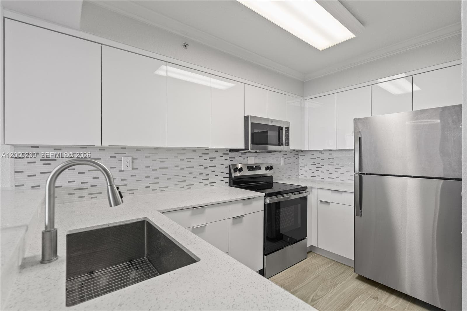 2501 S Ocean Dr 1527 photo 5