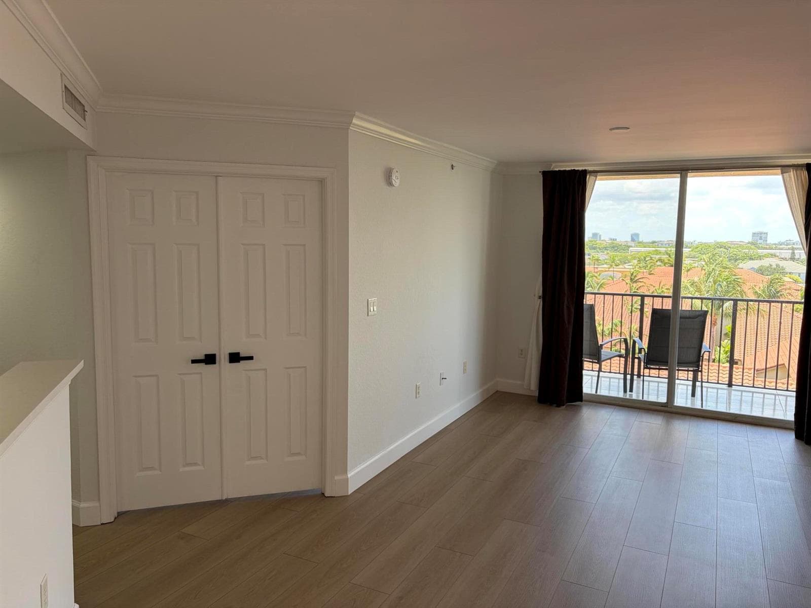 1801 N FLAGLER Drive 824 photo 7