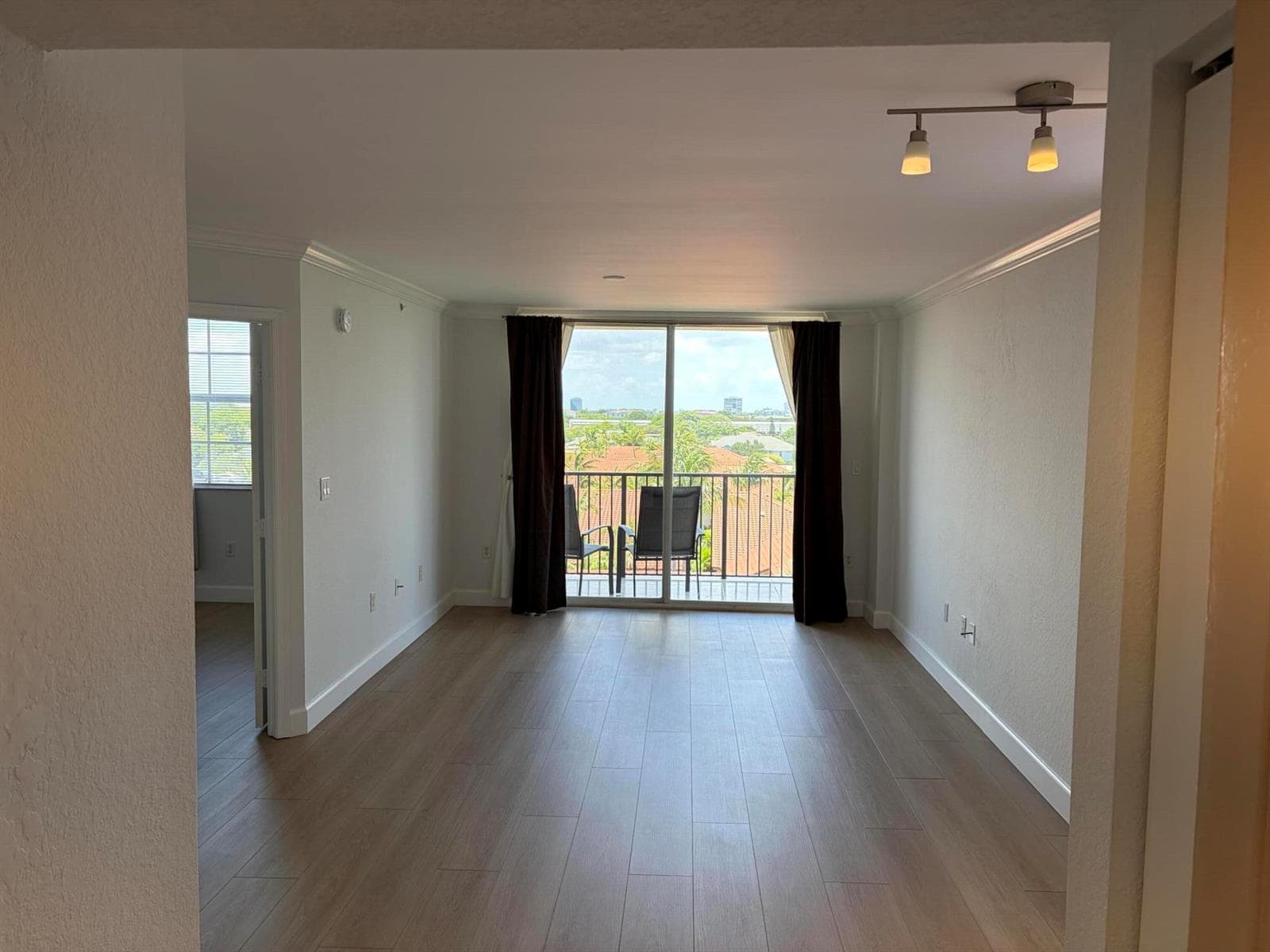 1801 N FLAGLER Drive 824 photo 5