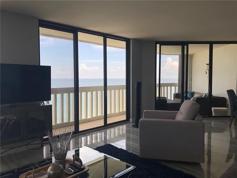 9960 S Ocean Drive 1105 photo 13
