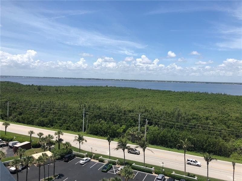 9960 S Ocean Drive 1105 photo 8
