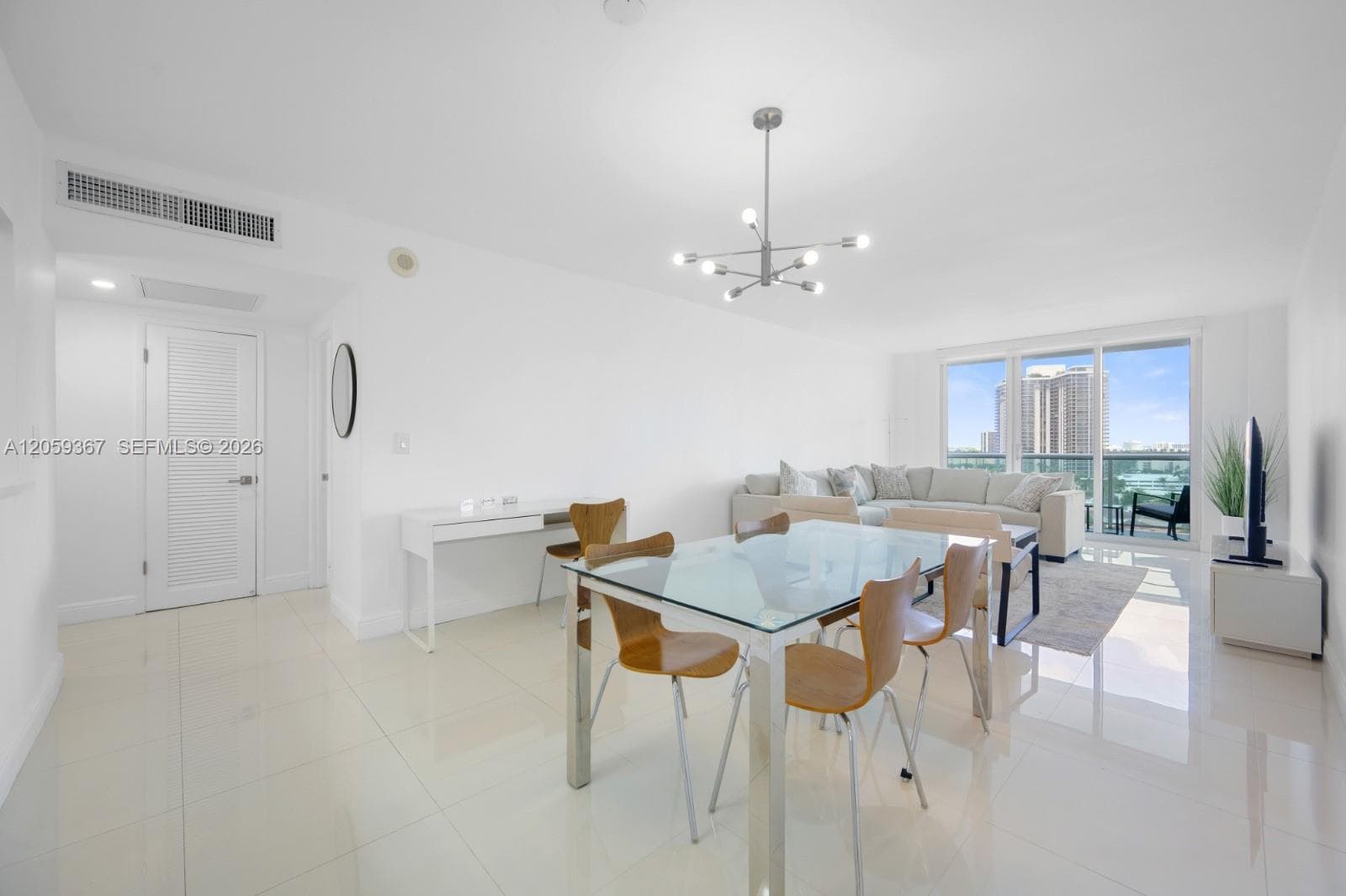19370 Collins Ave 1122 photo 7