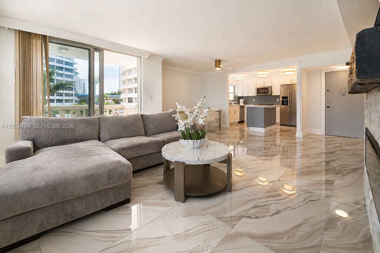 1817 S Ocean Dr 215 photo 7