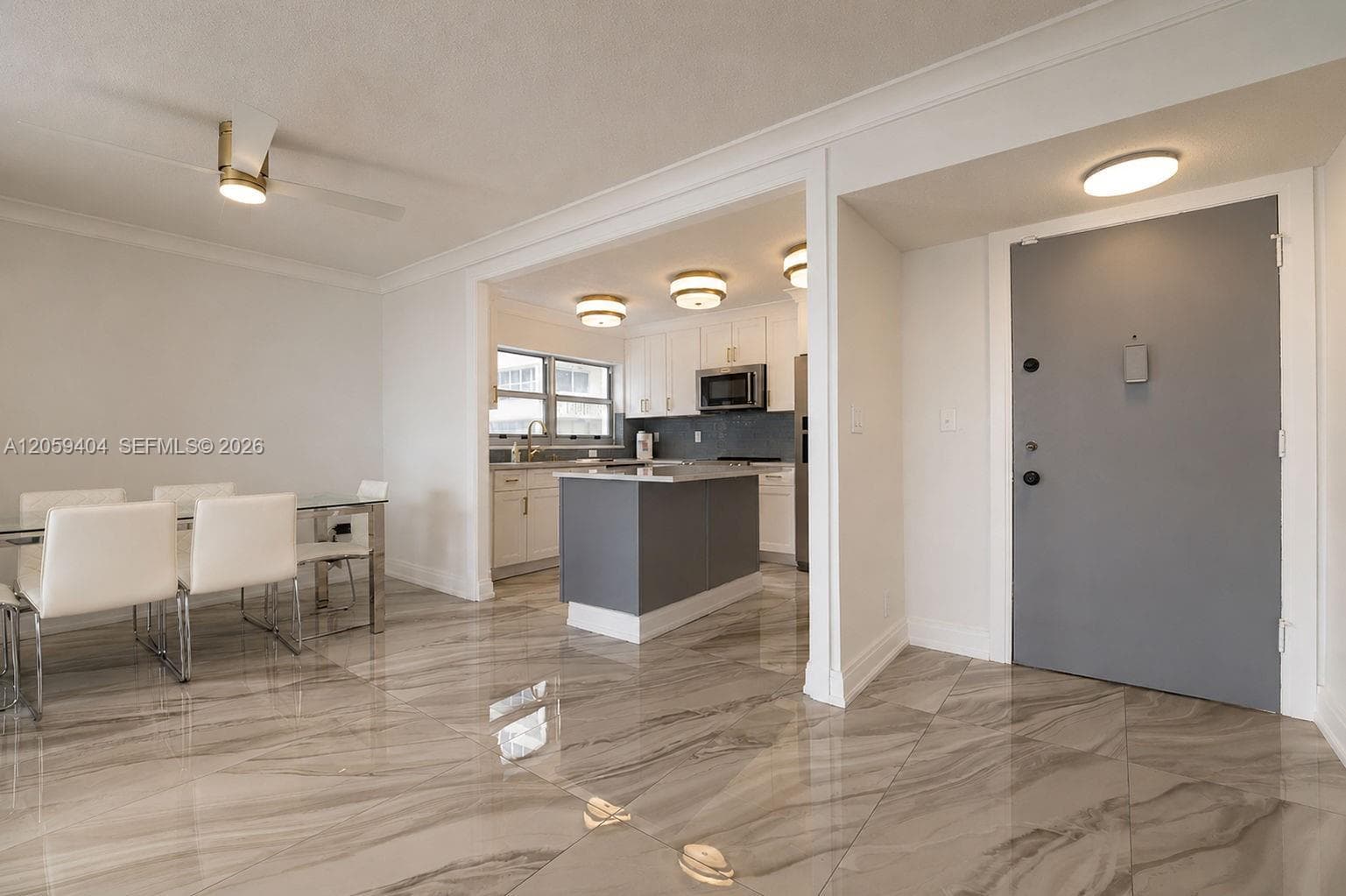 1817 S Ocean Dr 215 photo 11
