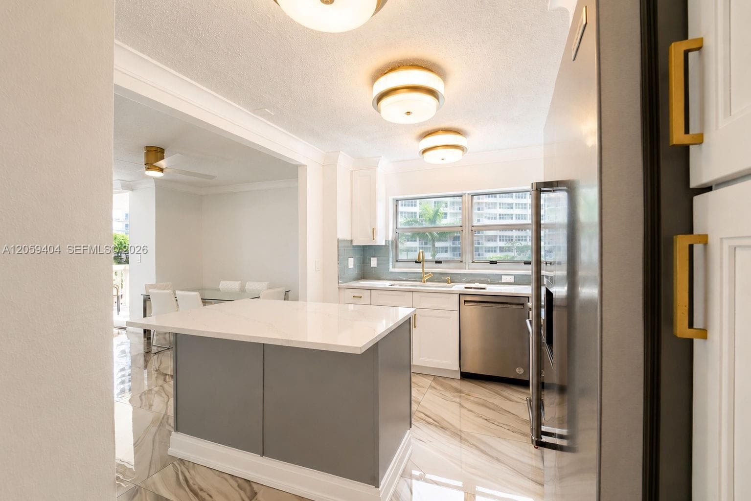 1817 S Ocean Dr 215 photo 8