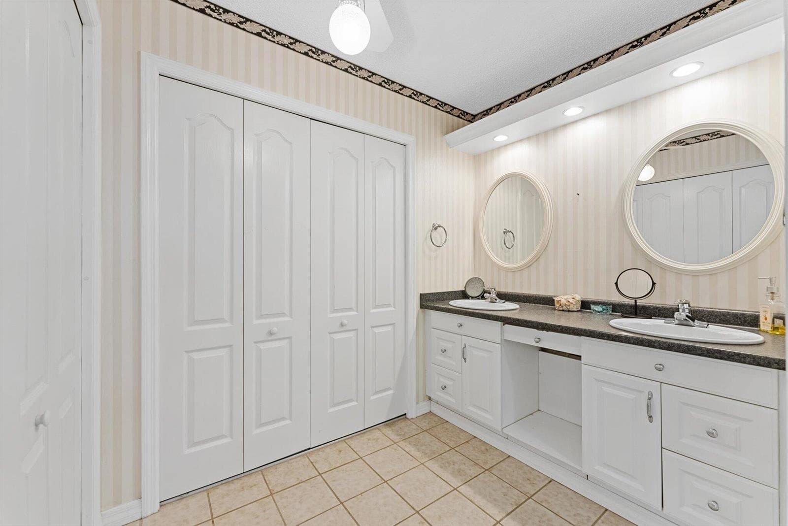 3540 S Ocean Boulevard 604 photo 11