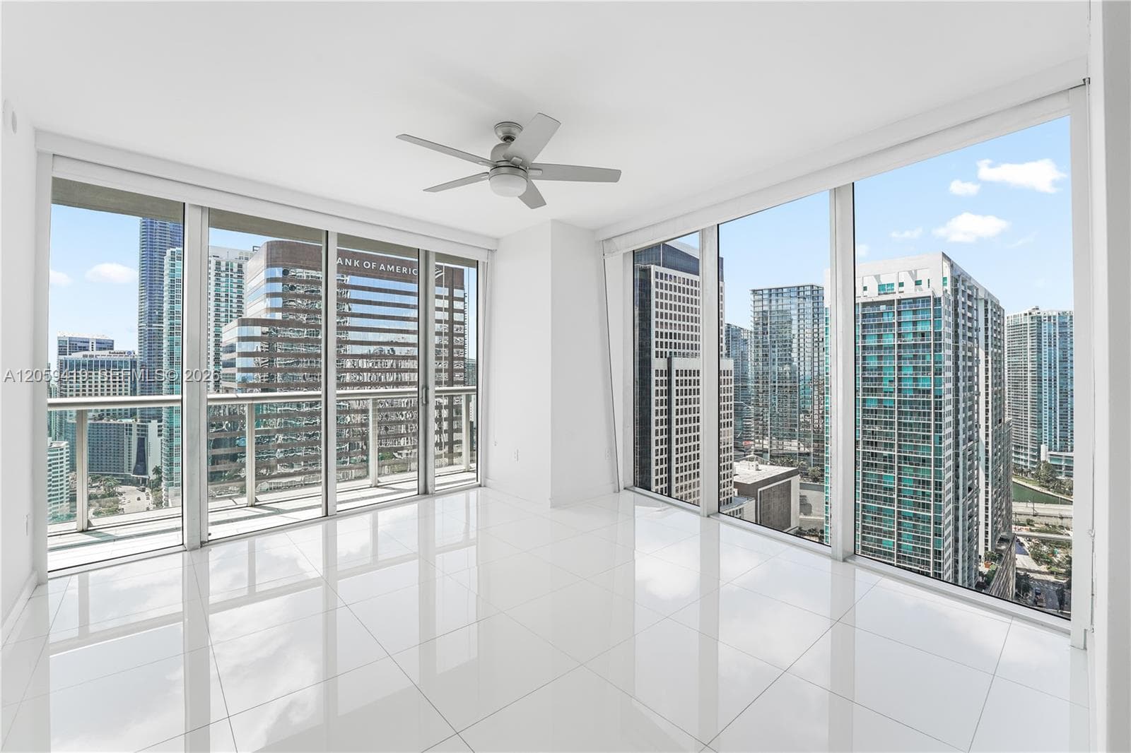 495 Brickell Ave 3311 photo 11