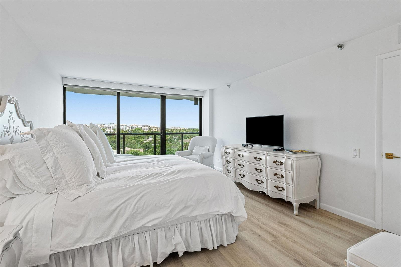 250 S Ocean Boulevard 6c photo 22