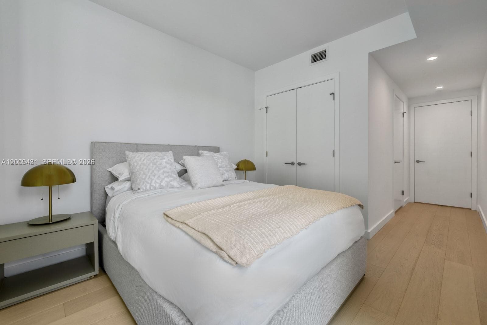9221 E Bay Harbor Drive 212 photo 24