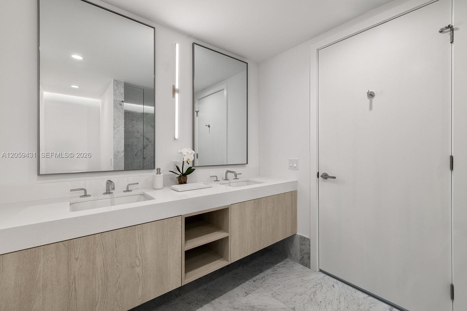 9221 E Bay Harbor Drive 212 photo 19