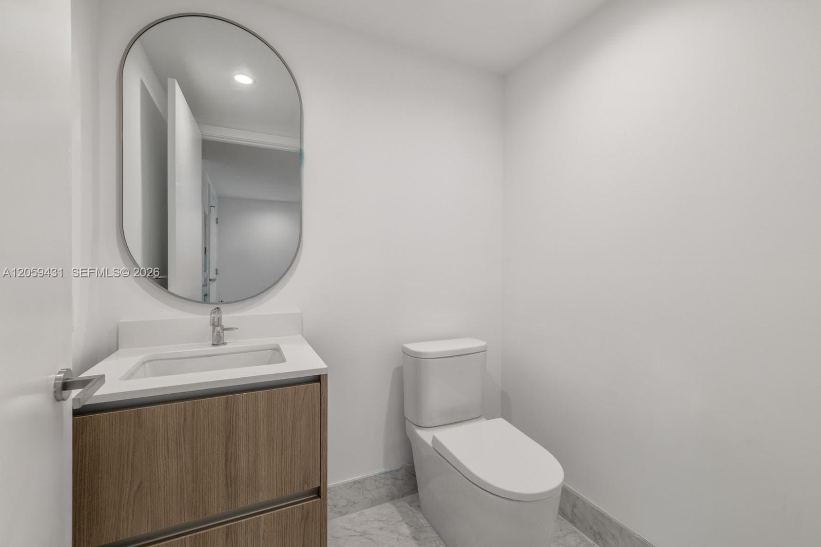 9221 E Bay Harbor Drive 212 photo 21