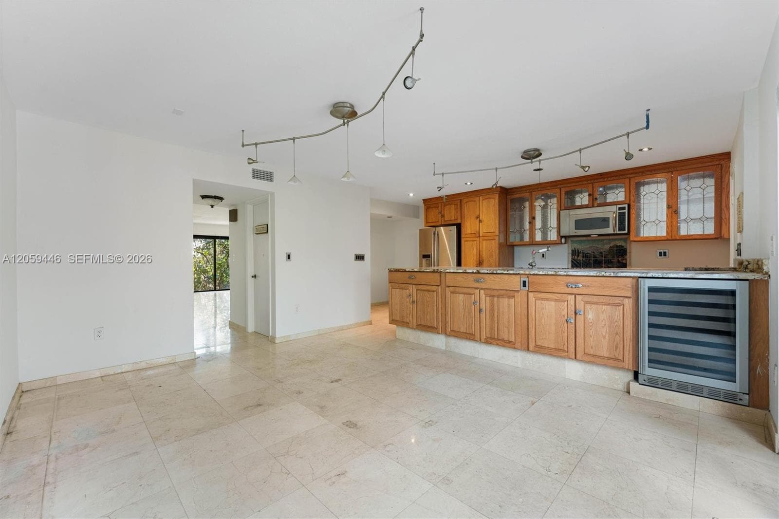 3732 NE 166th St 115 photo 11