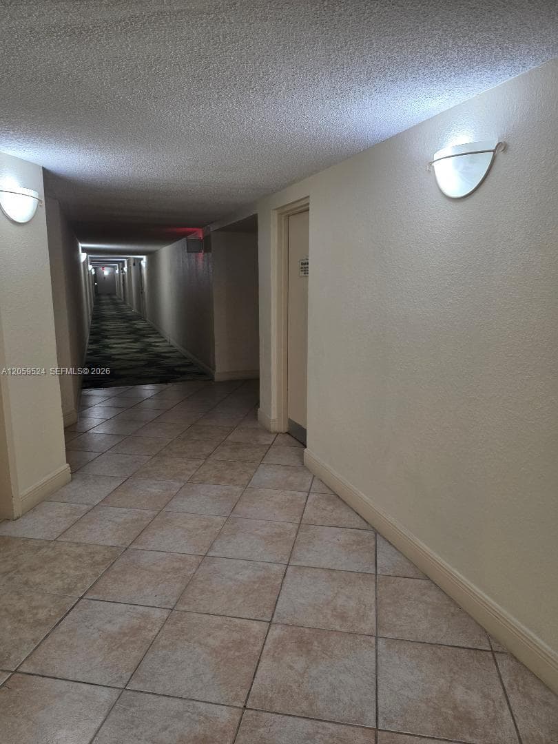 800 Parkview Dr 716 photo 21