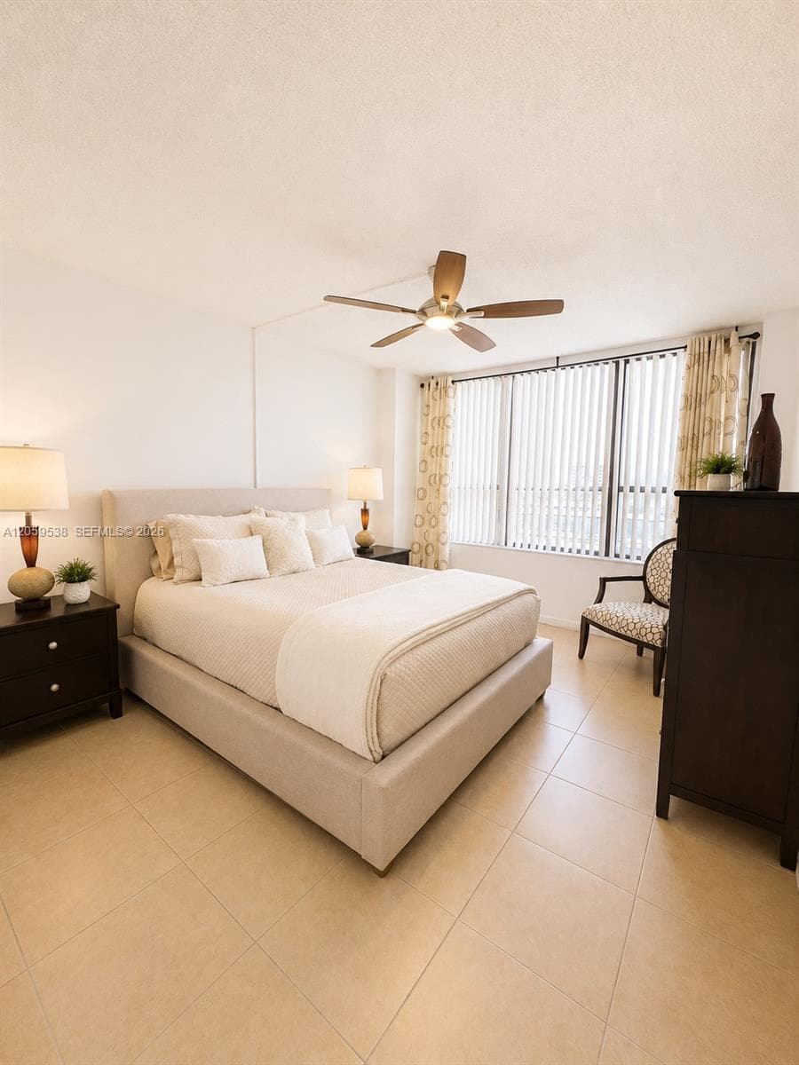3505 S Ocean Dr 401 photo 6