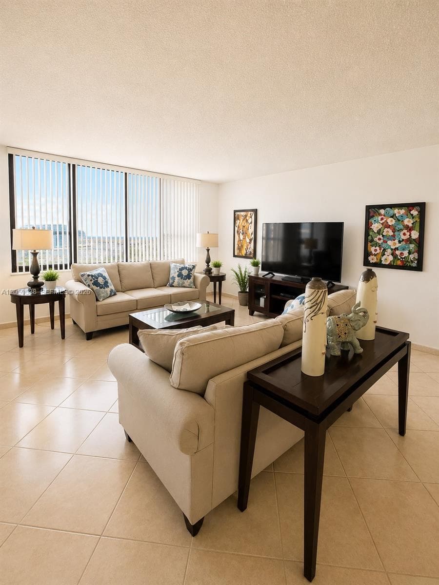 3505 S Ocean Dr 401 photo 1