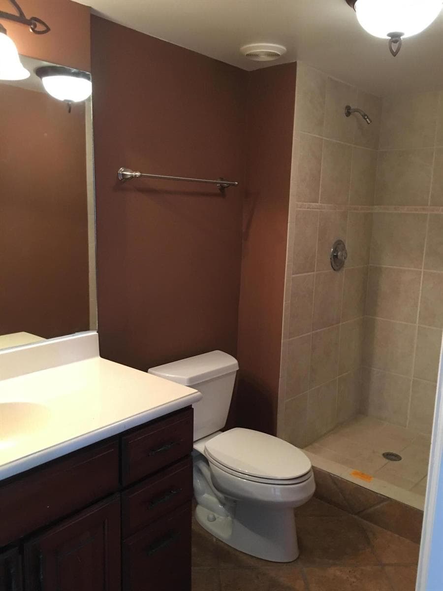 309 LAKE Circle 202 photo 17
