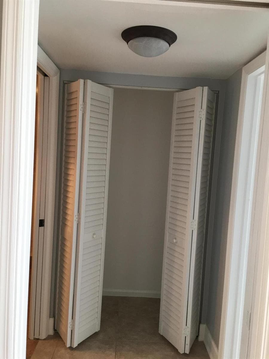 309 LAKE Circle 202 photo 16
