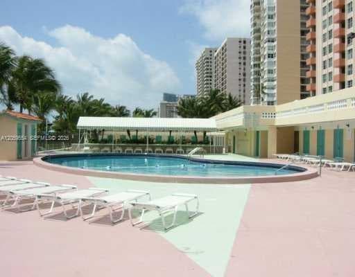 2899 Collins Ave 450 photo 21