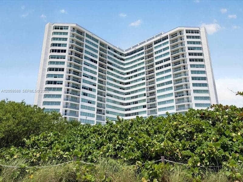 7135 Collins Ave 331 photo 3