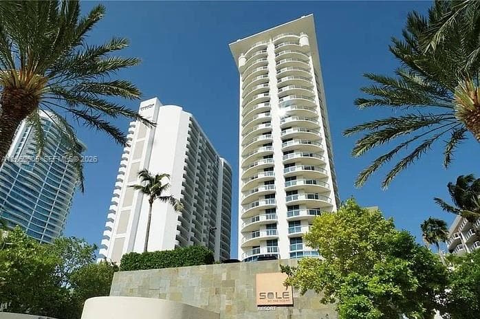 17315 Collins Ave 1803 photo 2