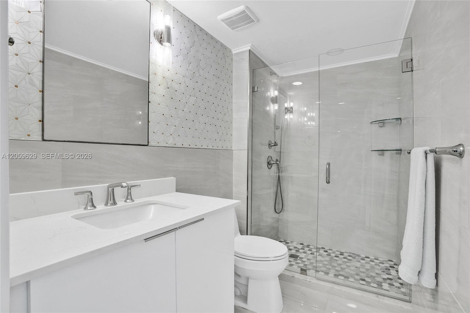 335 S Biscayne Blvd 3807 photo 20
