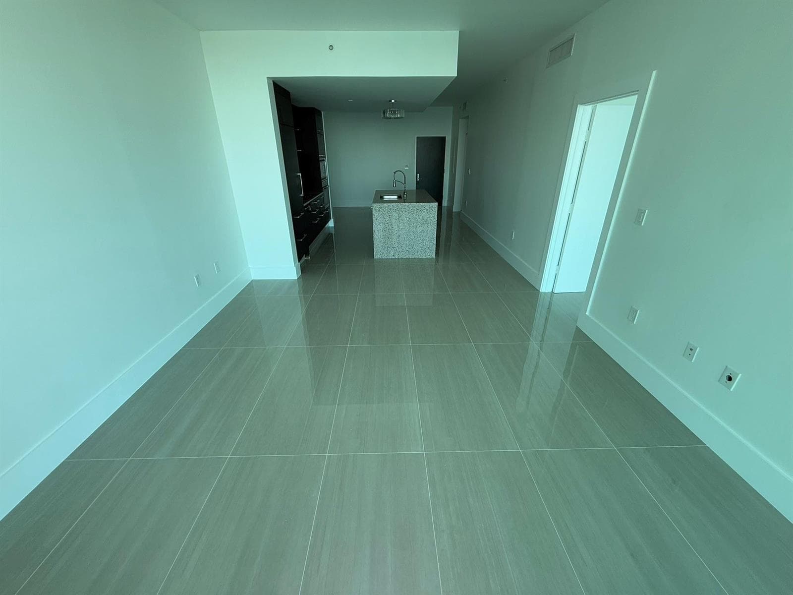 900 Biscayne Boulevard 2807 photo 13