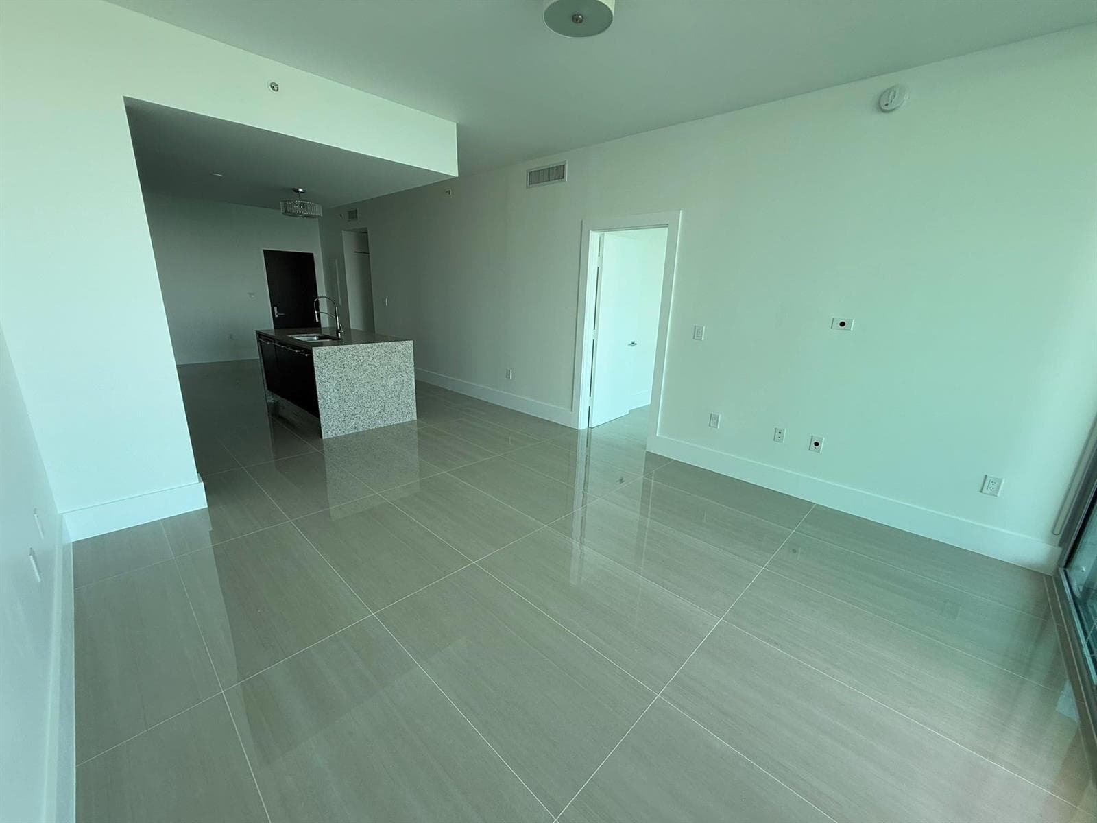 900 Biscayne Boulevard 2807 photo 17