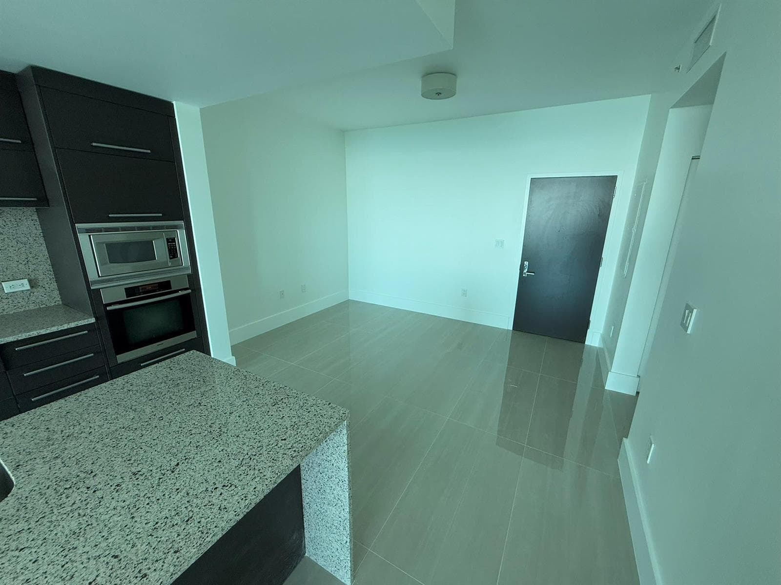 900 Biscayne Boulevard 2807 photo 12