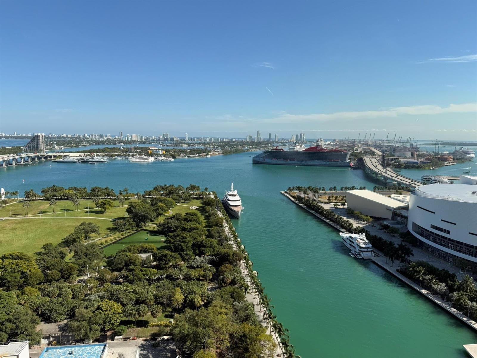 900 Biscayne Boulevard 2807 photo 1