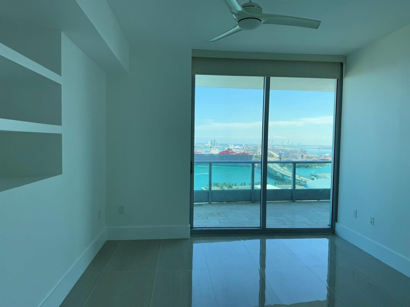900 Biscayne Boulevard 2807 photo 20