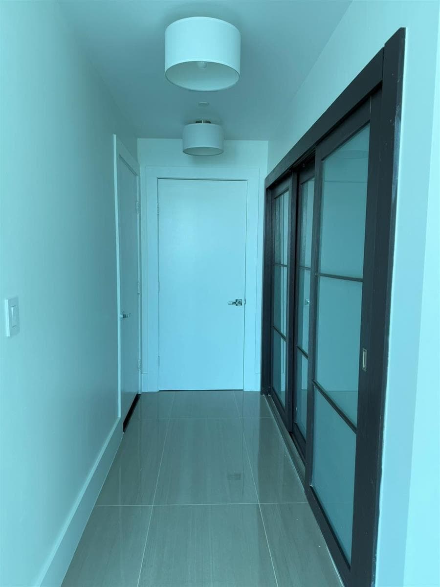 900 Biscayne Boulevard 2807 photo 25